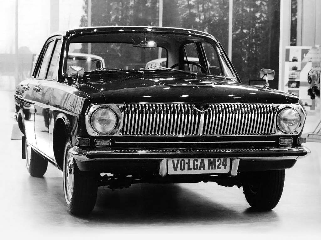 Miniature GAZ Volga 24-02 Vert Foncé – échelle 1/43 – Russie, Occasion